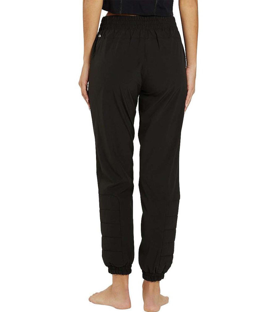 Clothing Thrive Societe Yoga Pants | Quilted Pocket Jogger Black