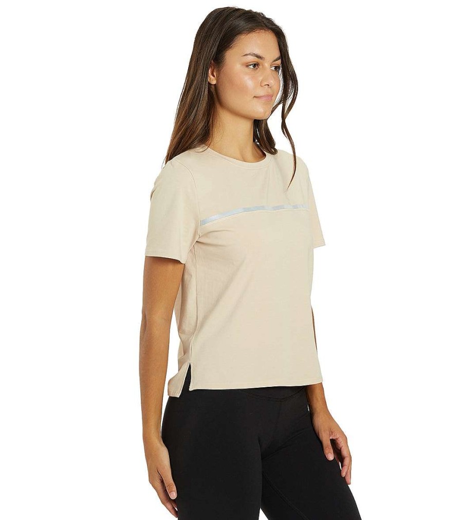 Clothing Thrive Societe Yoga Tops | Reflective Tee