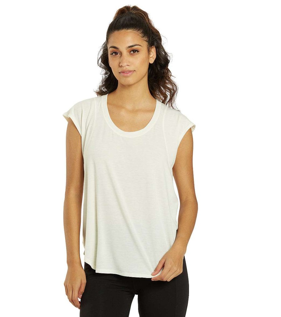 Clothing Marika Yoga Tops | Shelly Top